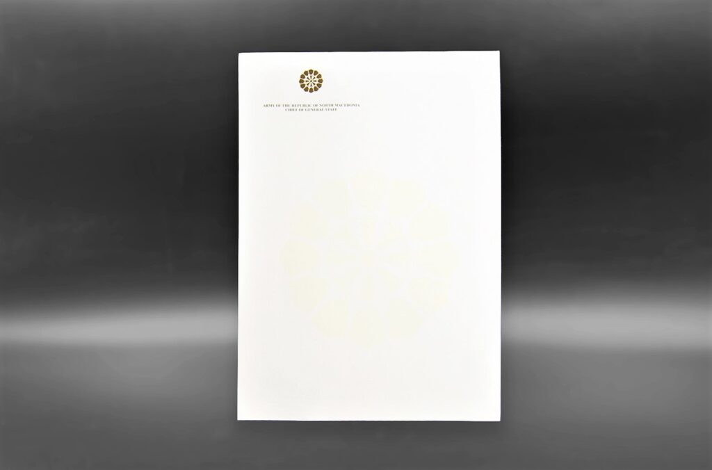Memorandum so zlatna folija 120gr